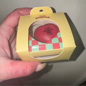 Soft hearted lip & cheek mousse